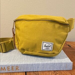 Herschel Supply Company Fifteen Hip Pack – Arrowwood Crosshatch